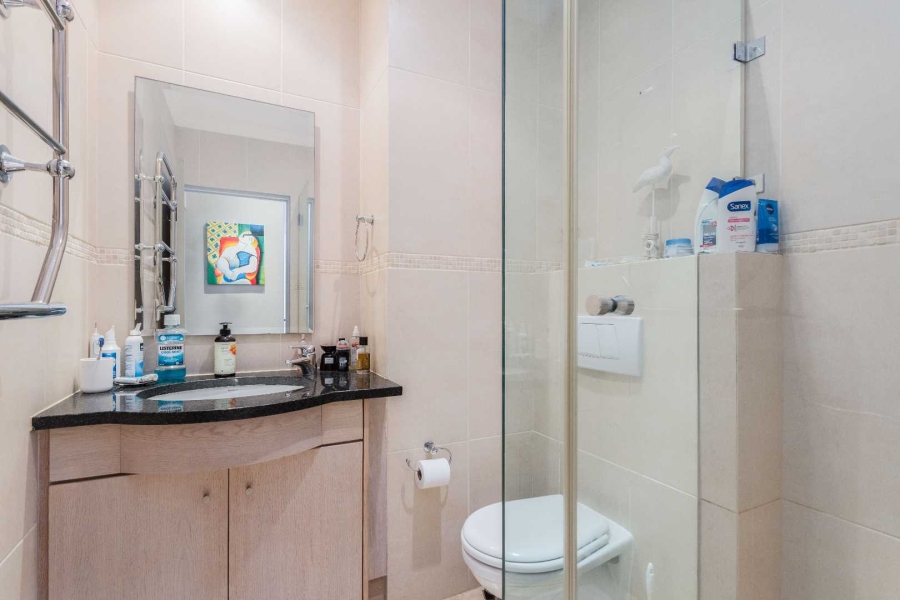 To Let 2 Bedroom Property for Rent in Mouille Point Western Cape